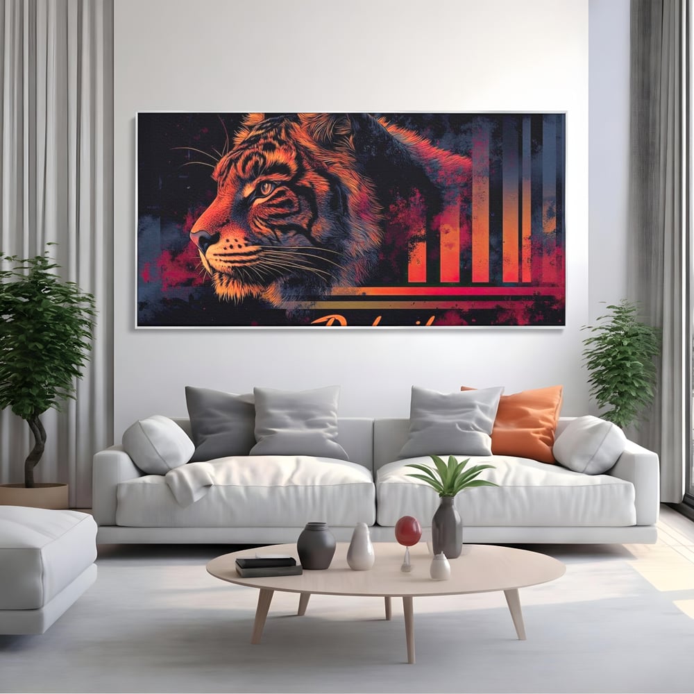 Tablou canvas cu tablou canvas cu profil de tigru neon, in rama de aluminiu argintiu, pe perete intr-un living